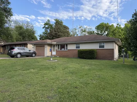 2614 E Locust St, Springfield, MO 65803