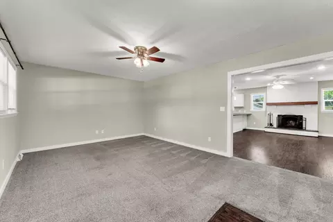 Living - 1261 E Gretna St, Springfield, MO 65804 photo 2 of 6