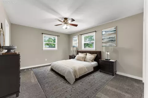 Bedroom - 1261 E Gretna St, Springfield, MO 65804 photo 1 of 6