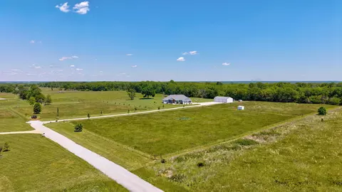 1262 S Yellowstone Ln, Bois D Arc, MO 65612