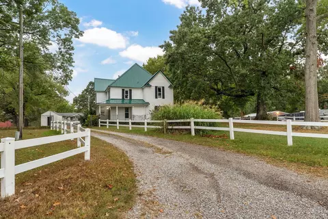 1642 W Inman Rd, Nixa, MO 65714