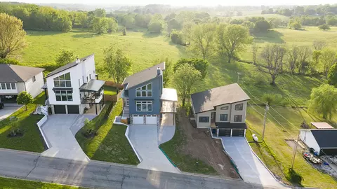 View/Area - 2807 S 14th Ave, Ozark, MO 65721 photo 2 of 3