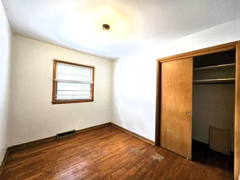 Bedroom - 2229 N Kellett Ave, Springfield, MO 65803 photo 4 of 4