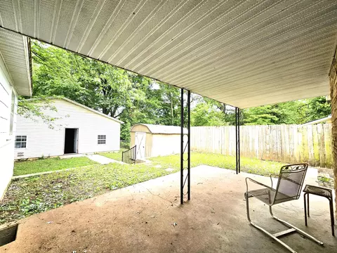 Exterior - 2229 N Kellett Ave, Springfield, MO 65803 photo 8 of 11