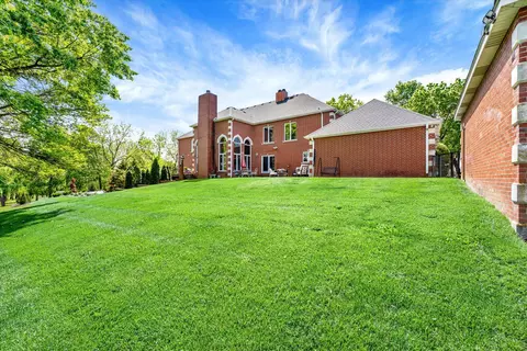 Exterior - 1690 S Royal Dr, Springfield, MO 65809 photo 12 of 12