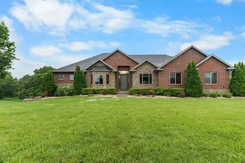 1662 S Timber Lake Dr, Nixa, MO 65714