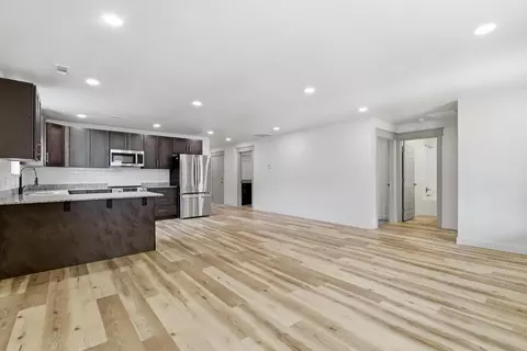 Living - 915 S Hudson Ave, Aurora, MO 65605 photo 1 of 2