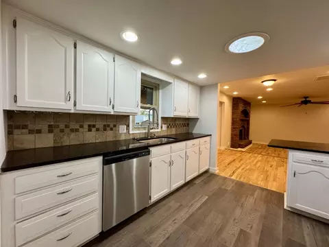 Kitchen - 3537 S Dollison Ave, Springfield, MO 65807 photo 4 of 4