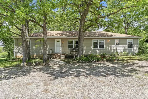 Exterior - 1133 E 318th Rd, Flemington, MO 65650 photo 2 of 11