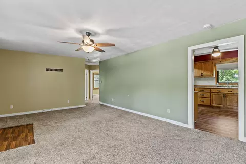 Living - 1133 E 318th Rd, Flemington, MO 65650 photo 4 of 8