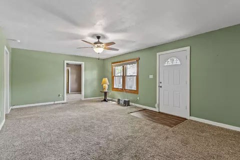 Living - 1133 E 318th Rd, Flemington, MO 65650 photo 3 of 8