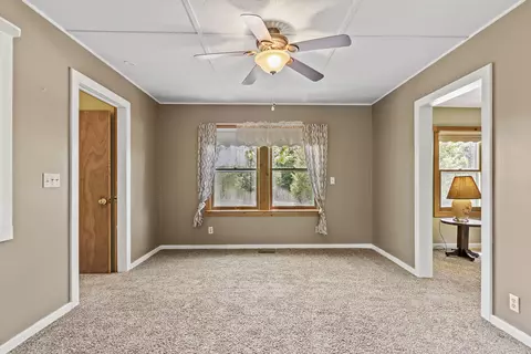 Living - 1133 E 318th Rd, Flemington, MO 65650 photo 7 of 8