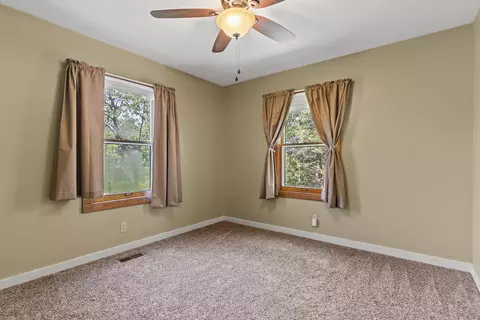 Bedroom - 1133 E 318th Rd, Flemington, MO 65650 photo 2 of 7
