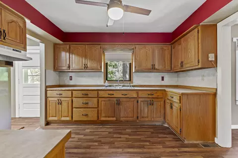 Kitchen - 1133 E 318th Rd, Flemington, MO 65650 photo 2 of 4