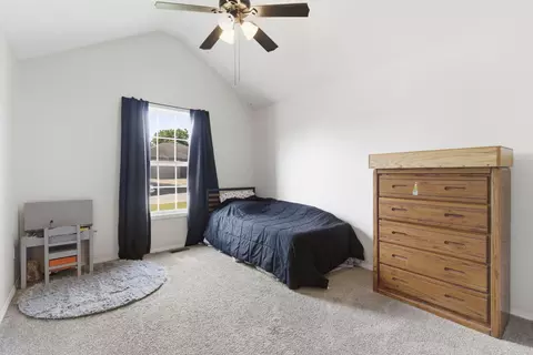 Bedroom - 915 Wesley Rd, Nixa, MO 65714 photo 4 of 4