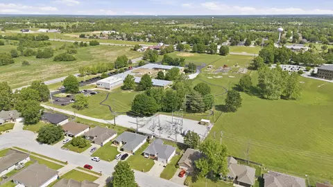 View/Area - 915 Wesley Rd, Nixa, MO 65714 photo 1 of 2