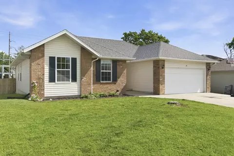 Exterior - 915 Wesley Rd, Nixa, MO 65714 photo 2 of 4