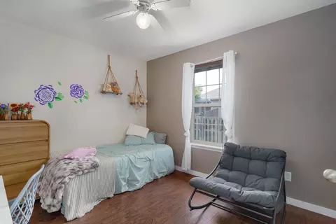 Bedroom - 548 E Whitethorn Dr, Republic, MO 65738 photo 4 of 4