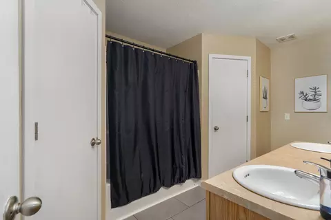 Bath - 548 E Whitethorn Dr, Republic, MO 65738 photo 1 of 3