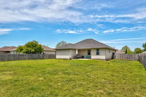 Exterior - 548 E Whitethorn Dr, Republic, MO 65738 photo 7 of 10