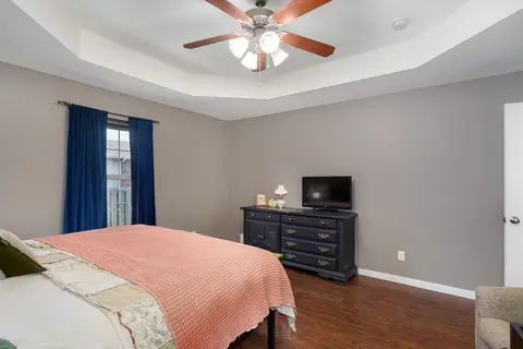 Bedroom - 548 E Whitethorn Dr, Republic, MO 65738 photo 2 of 4