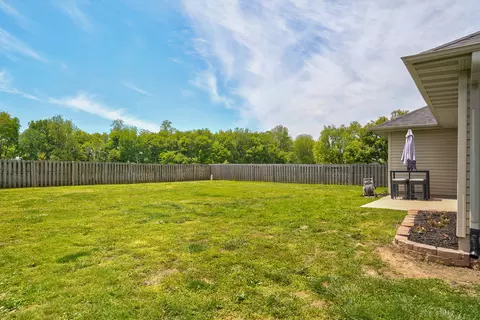 Exterior - 548 E Whitethorn Dr, Republic, MO 65738 photo 6 of 10
