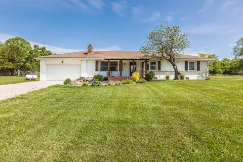 961 Brentwood Dr, Marshfield, MO 65706
