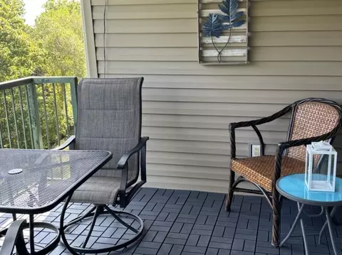 Exterior - 515 Valley Vw #B101, Branson, MO 65616 photo 3 of 6