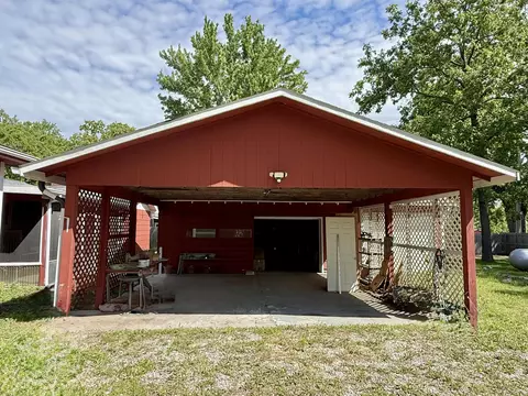 Other - 1126 E Crest Dr, Houston, MO 65483 photo 4 of 7