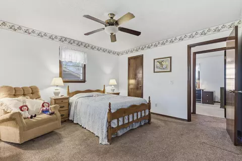 Bedroom - 3140 W Wick St, Springfield, MO 65810 photo 3 of 6