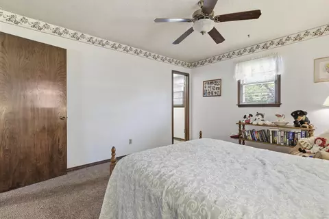 Bedroom - 3140 W Wick St, Springfield, MO 65810 photo 2 of 6