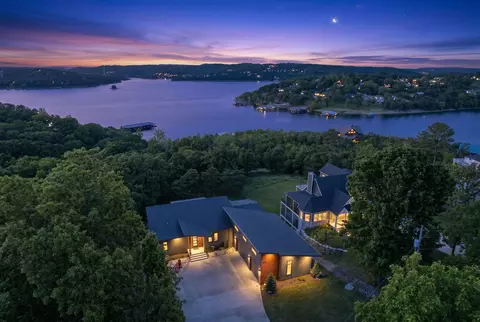 1076 Ozark Hollow Rd, Blue Eye, MO 65611