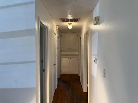 Entry Way - 1317 E Cambridge St, Springfield, MO 65804 photo 1 of 2
