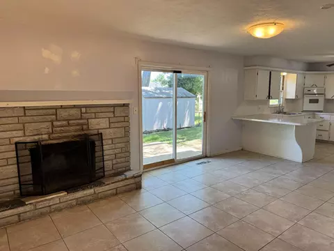 Living - 1317 E Cambridge St, Springfield, MO 65804 photo 5 of 7