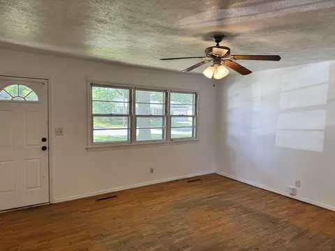 Living - 1317 E Cambridge St, Springfield, MO 65804 photo 3 of 7
