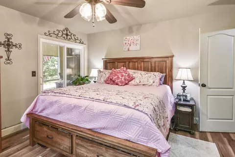 Bedroom - 150 The Bluffs 31-3, Branson, MO 65616 photo 1 of 4