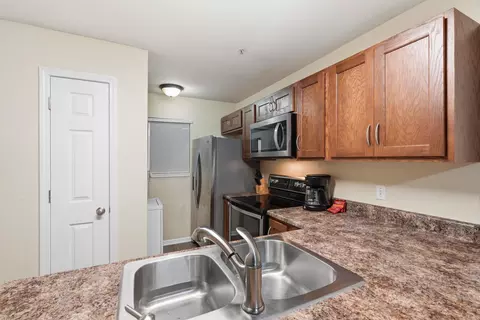 Kitchen - 34 Golfshores Dr #3, Branson, MO 65616 photo 3 of 4