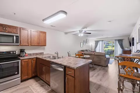 Kitchen - 34 Golfshores Dr #3, Branson, MO 65616 photo 2 of 4