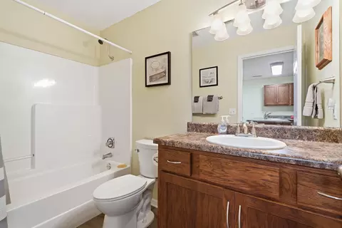 Bath - 34 Golfshores Dr #3, Branson, MO 65616 photo 2 of 2