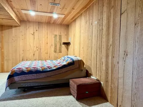 Bedroom - 786 County Road 434, Mountain View, MO 65548 photo 6 of 6