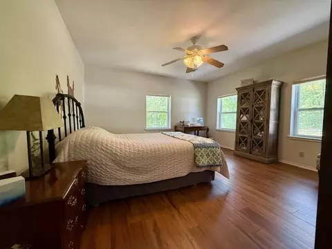 Bedroom - 786 County Road 434, Mountain View, MO 65548 photo 2 of 6