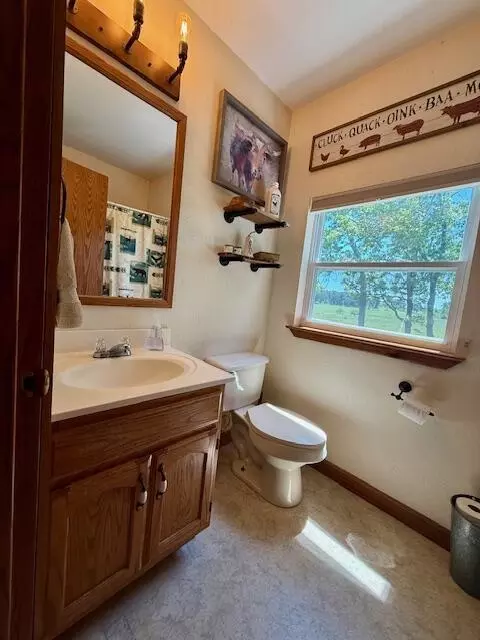 Bath - 786 County Road 434, Mountain View, MO 65548 photo 1 of 8