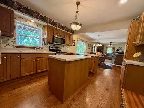 Kitchen - 786 County Road 434, Mountain View, MO 65548 photo 2 of 2