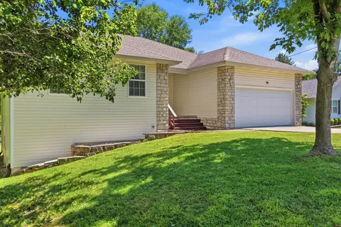 Exterior - 702 Wilshire Dr, Branson, MO 65616 photo 13 of 13