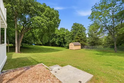 Exterior - 702 Wilshire Dr, Branson, MO 65616 photo 7 of 13