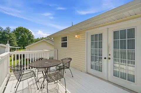 Exterior - 702 Wilshire Dr, Branson, MO 65616 photo 2 of 13