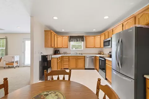 Kitchen - 702 Wilshire Dr, Branson, MO 65616 photo 3 of 3