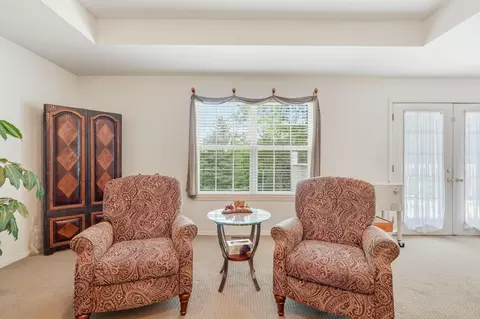 Living - 702 Wilshire Dr, Branson, MO 65616 photo 2 of 3