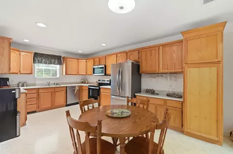 Kitchen - 702 Wilshire Dr, Branson, MO 65616 photo 1 of 3