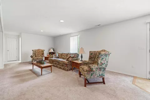Living - 702 Wilshire Dr, Branson, MO 65616 photo 3 of 3